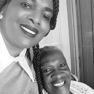 Meet your Posher, Suzette